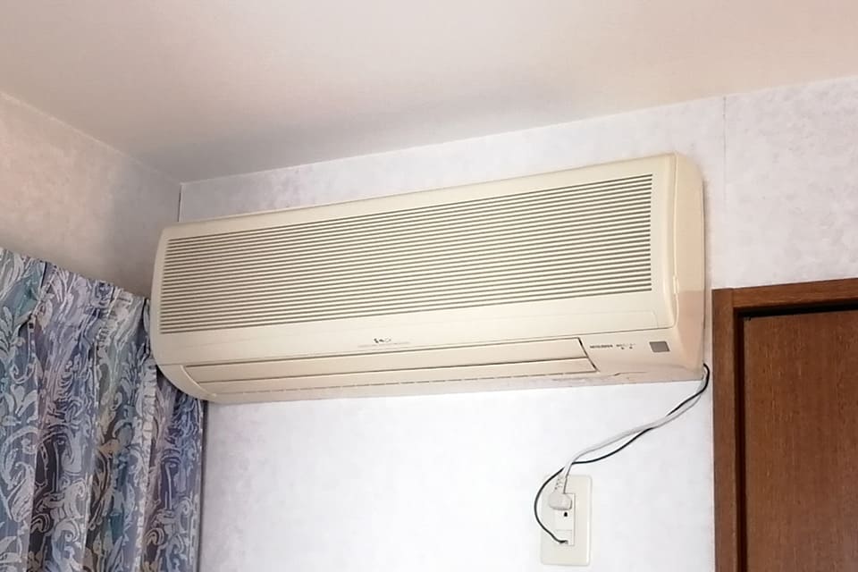 動作品はもちろん、古いエアコンも買取対象